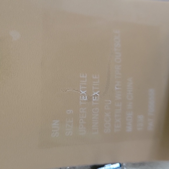 Francesca's Peep toe booties - Picture 7 of 8